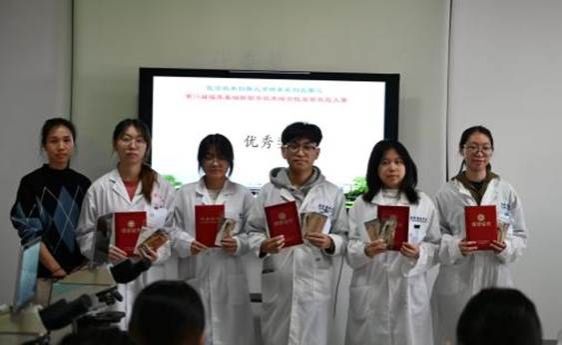 da30ebfe078446606d2a49de74244708